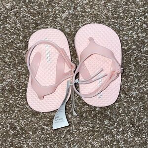NWT Old Navy infant sandals, 3-6 months